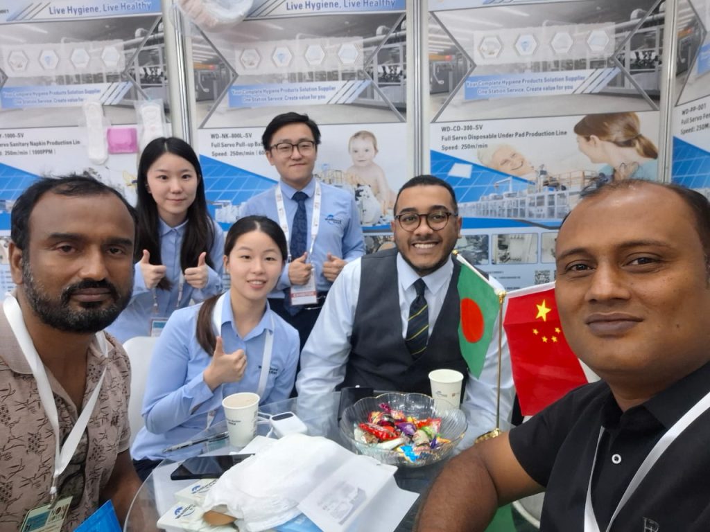 elius-mia-sultan-trading-abroad